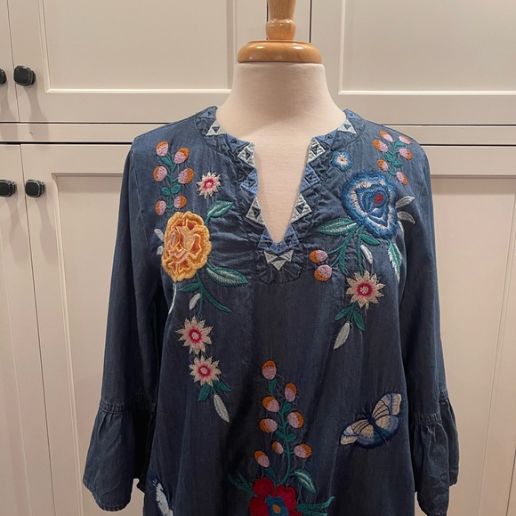 Johnny Was Ruffle Sleeve Dress Size Small - Picture 3 of 9